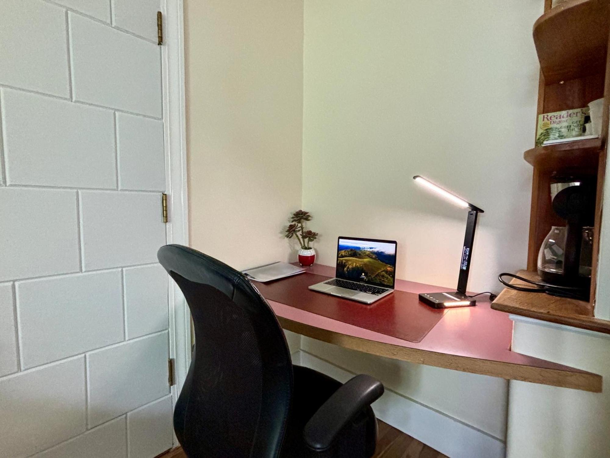 Traveler'S Den In Medford 아파트 객실 사진